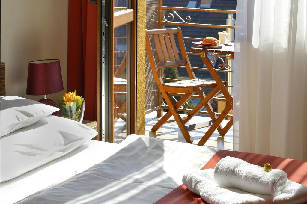 Hotel Sunshine Budapeste Exterior foto