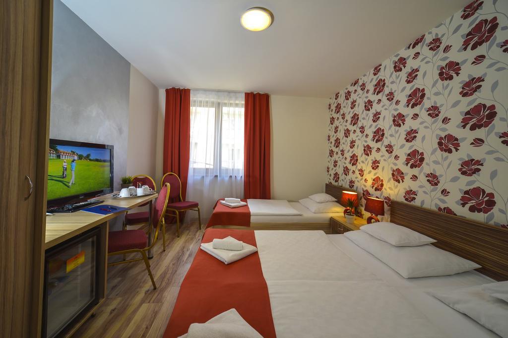 Hotel Sunshine Budapeste Exterior foto