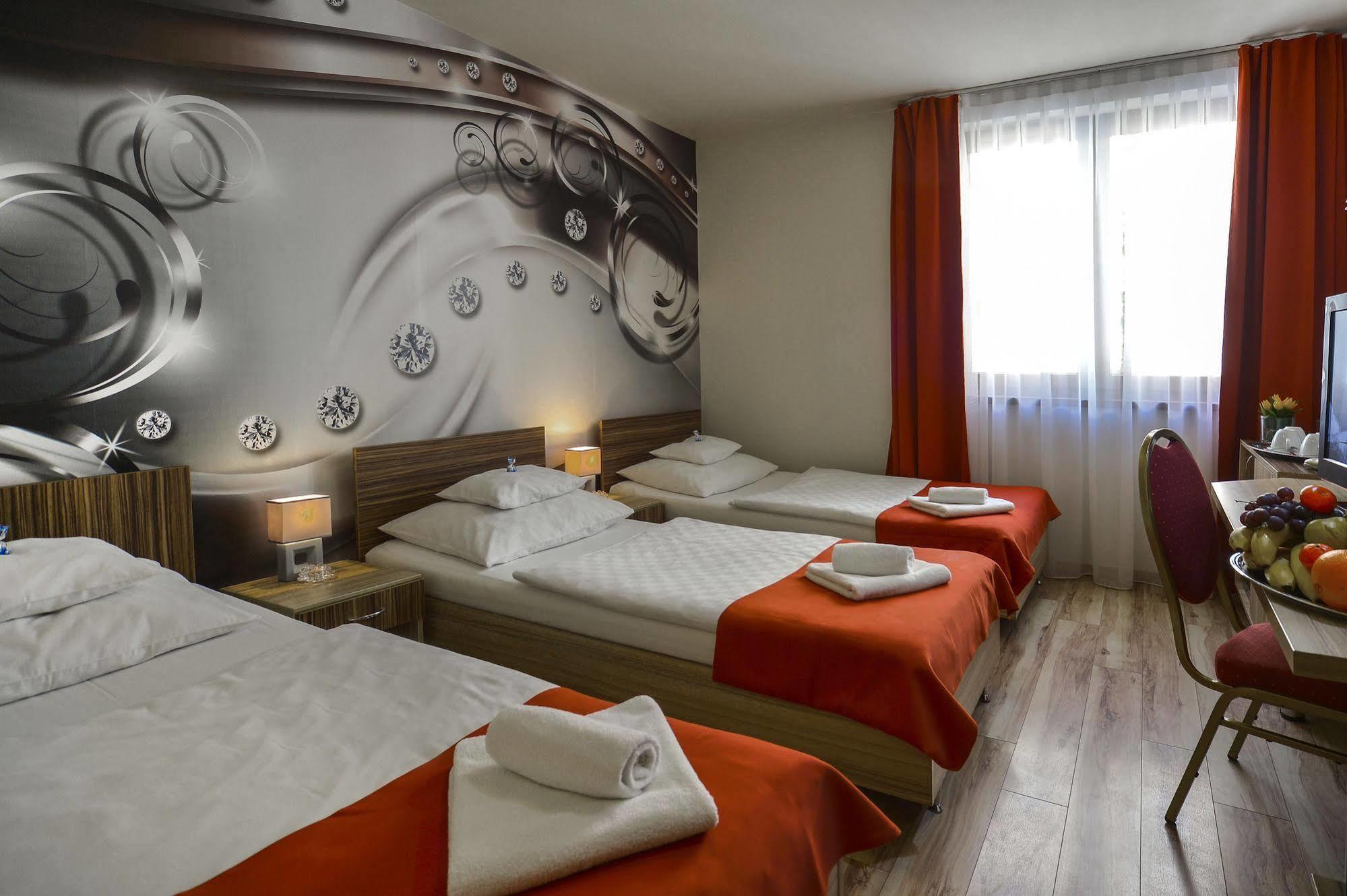 Hotel Sunshine Budapeste Exterior foto