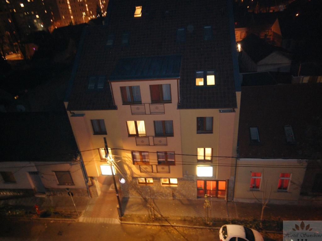 Hotel Sunshine Budapeste Exterior foto