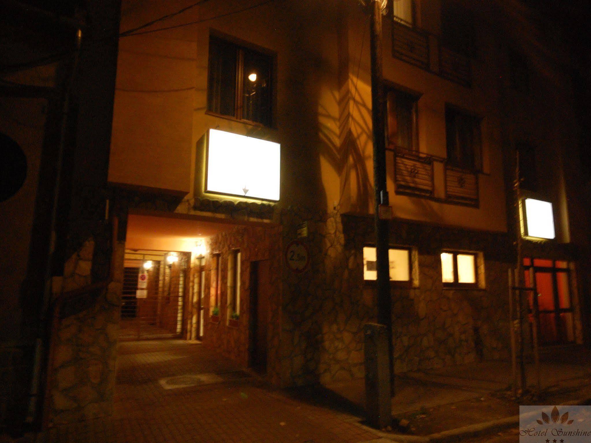 Hotel Sunshine Budapeste Exterior foto